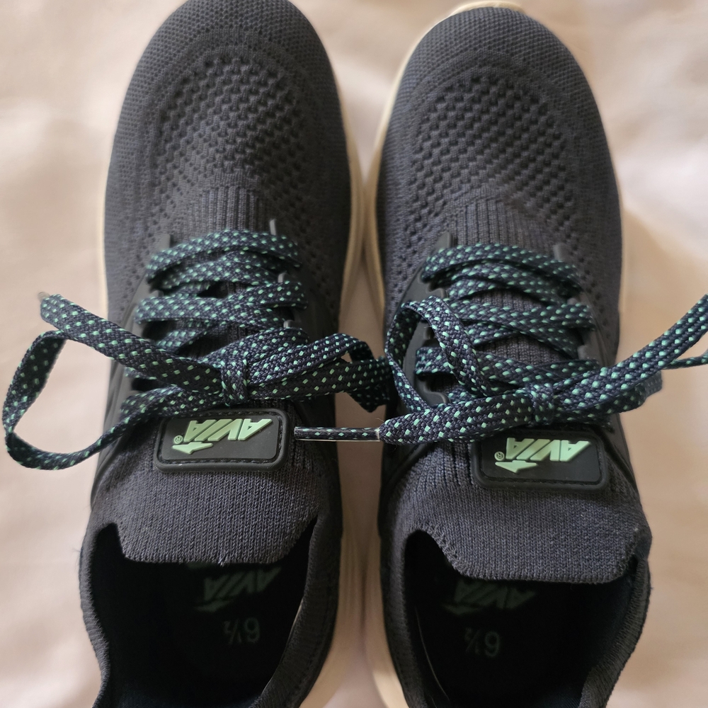 Avia Women’s Running/Training Shoes – Size 6.5 – Black Knit – NWOT Lightweight